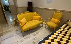 Cozy Luxury Room Pantheon